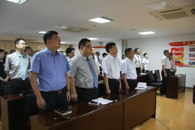 银座汽车全体党员收看中国共产党成立95周年大会2.JPG